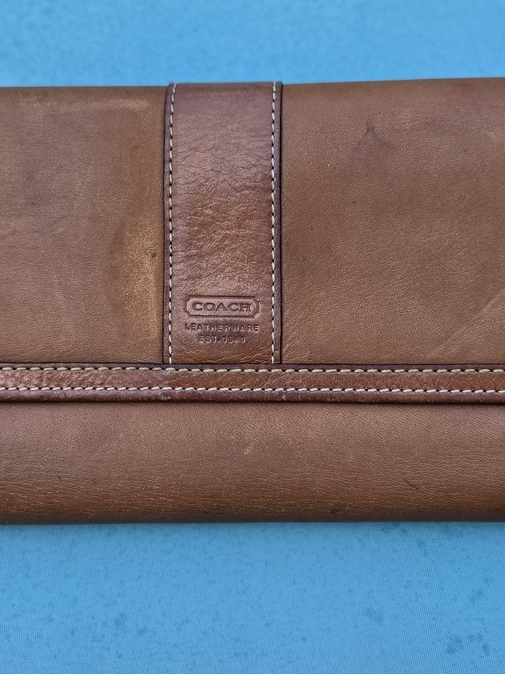 Coach British Tan Leather Continental Tri-Fold Wallet - Picture 2 of 16